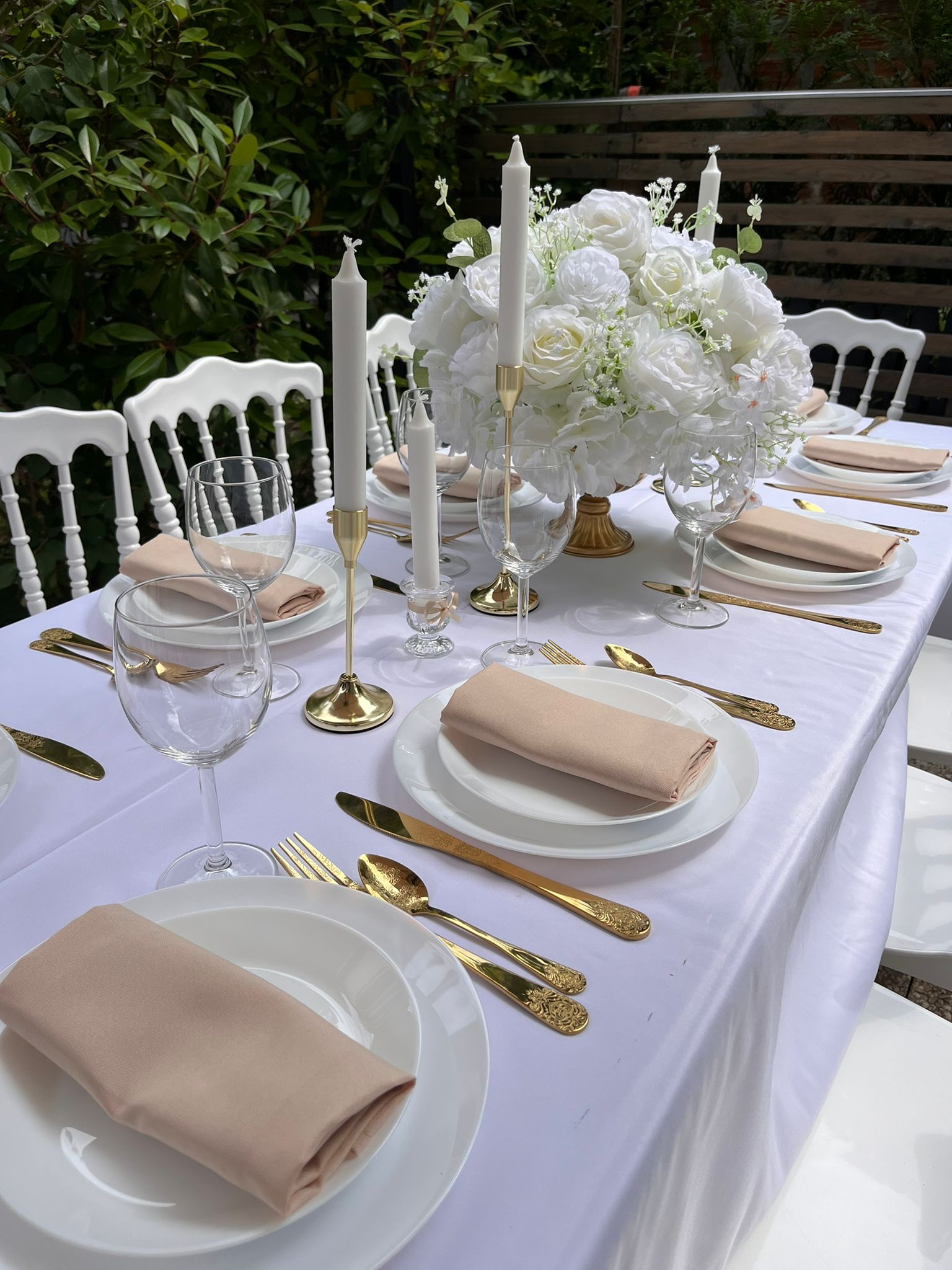 Table dressée Maison LSM